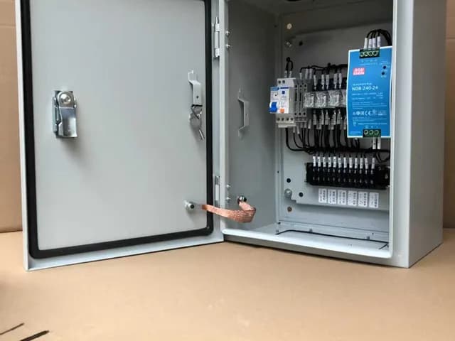 Instrument Enclosure / Operator & Valve Control Box (2)